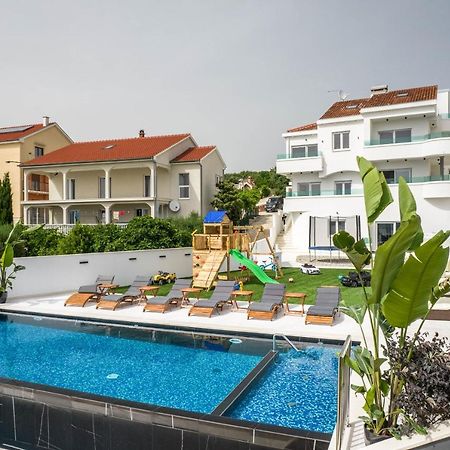 Holiday House Dominik Apartments Sveti Petar  Eksteriør billede