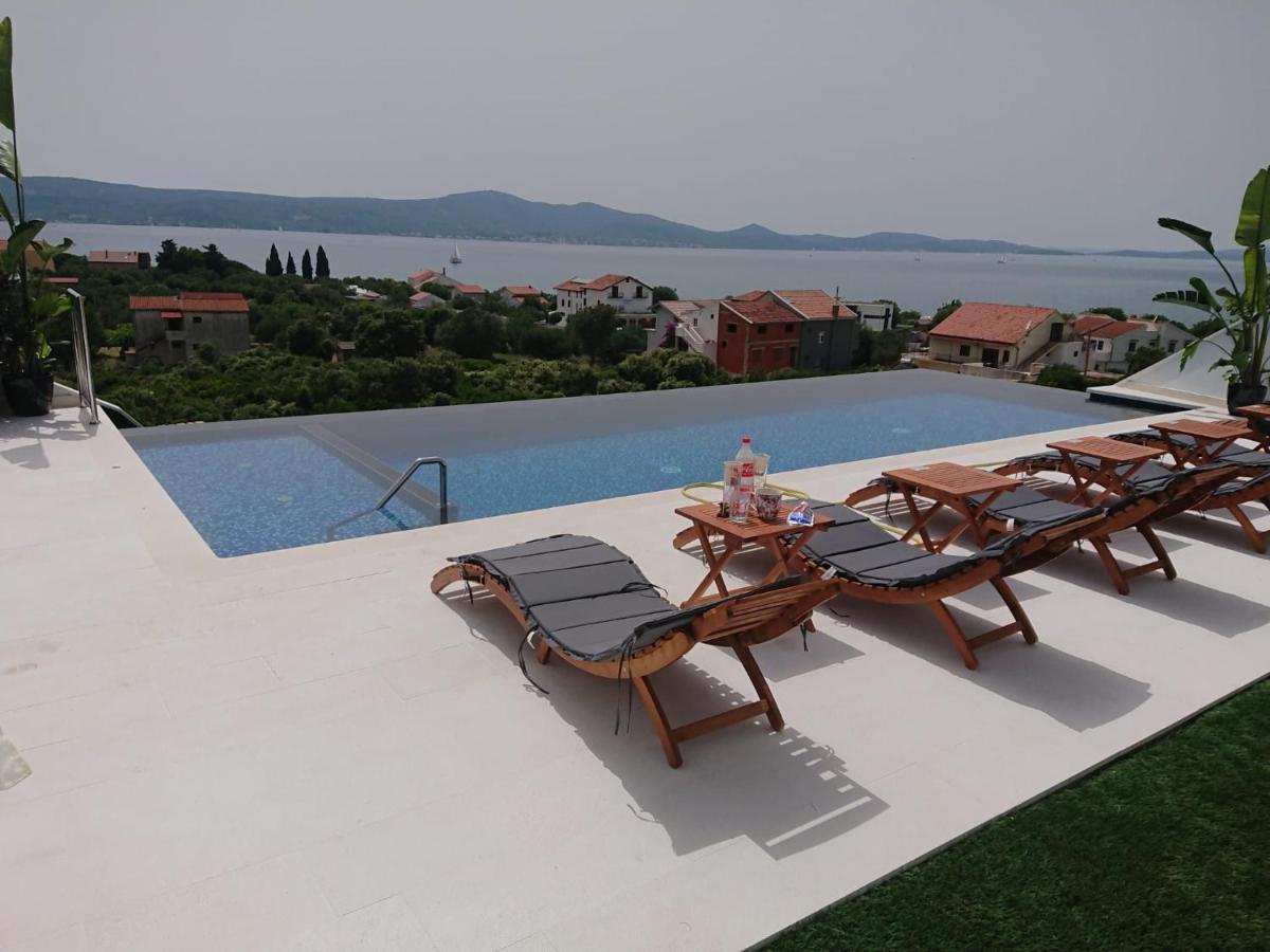 Holiday House Dominik Apartments Sveti Petar  Eksteriør billede